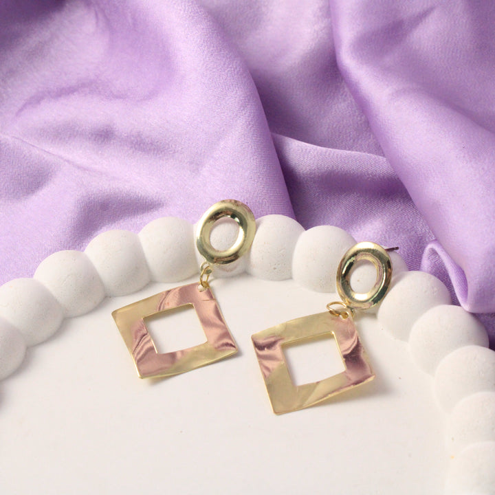 Minimal Golden Earrings - Salty Accessories
