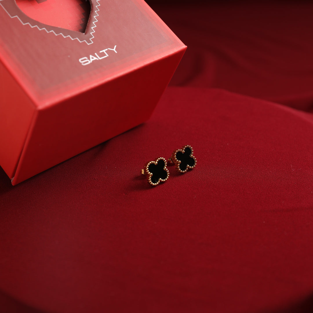 Posh Night Clover Studs With Valentine Box