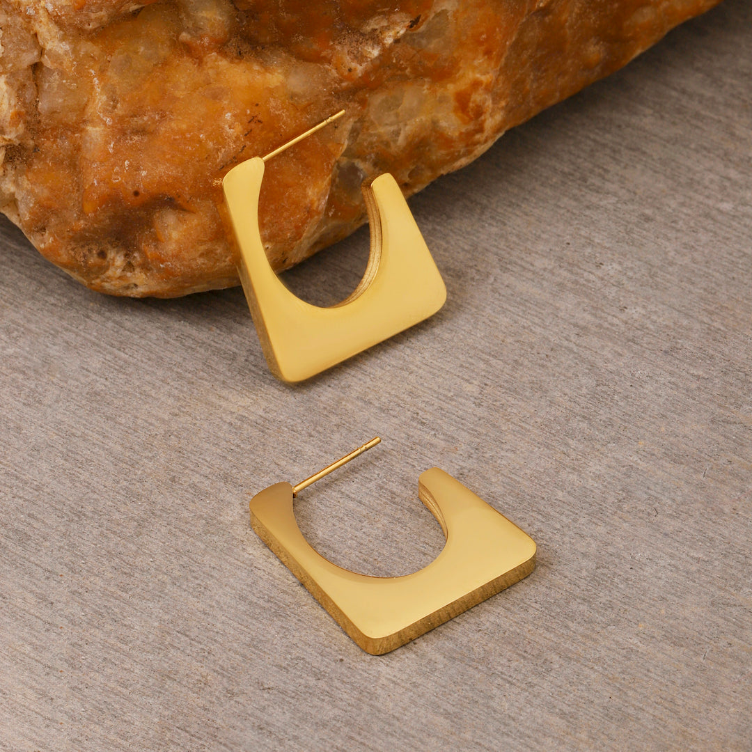 Billy Bold Gold Hoop Earring - Salty Accessories