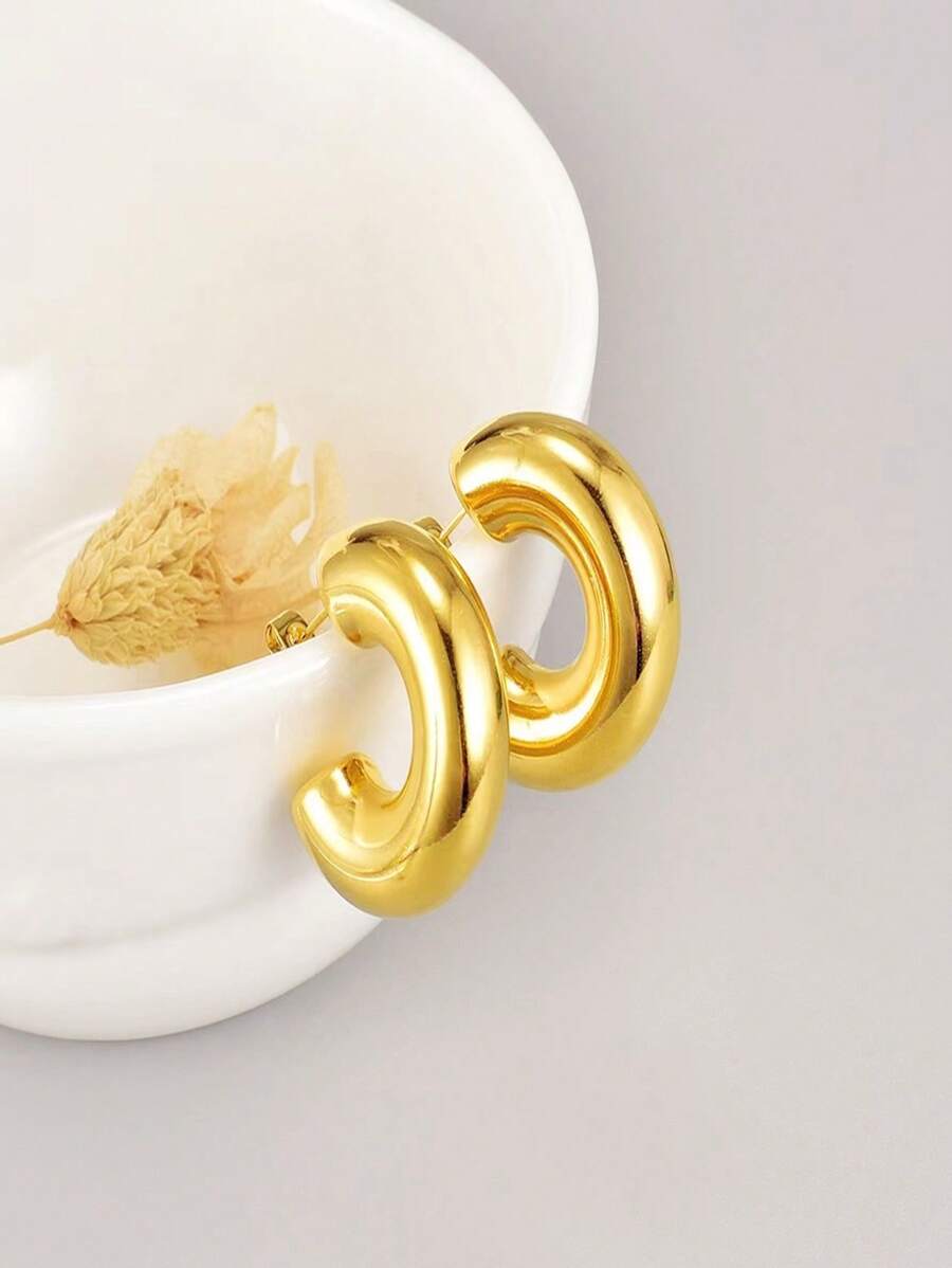 Roundy Gold Hoop Earring