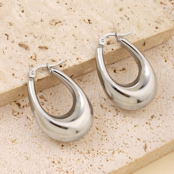 Dazzling Silver Earring