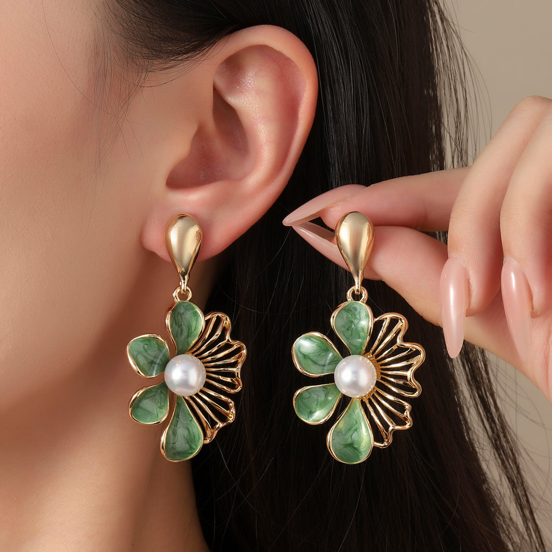 Exquisite Floral Luxury Gold Earring - Salty Accessories