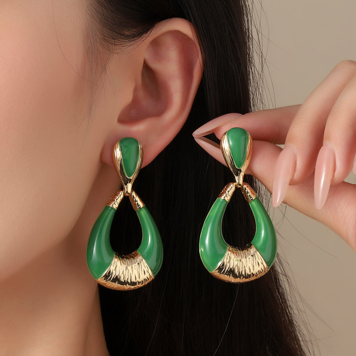 Gilded Luxury Gold Earring