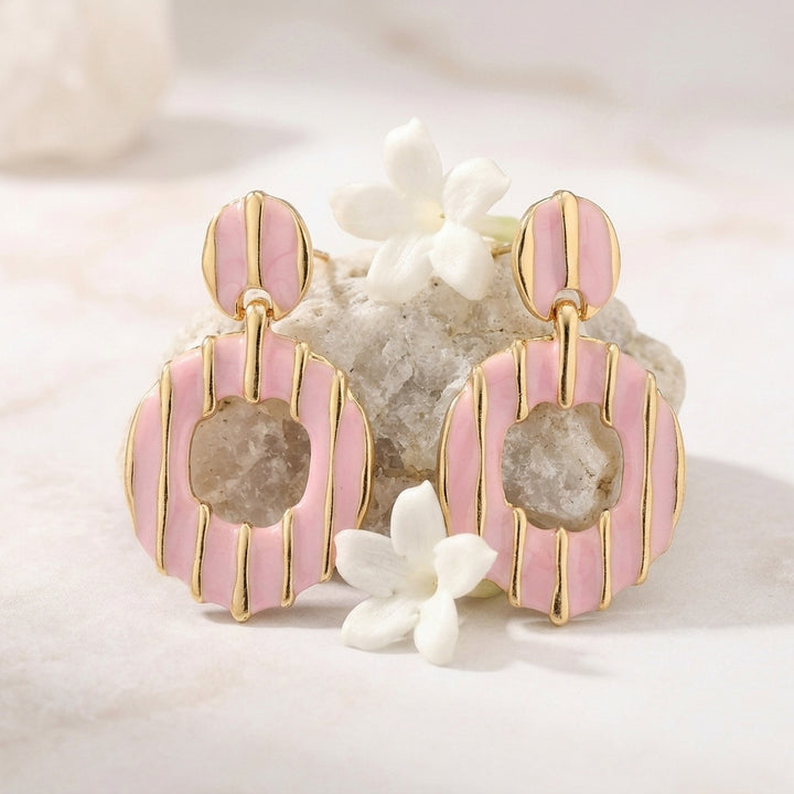 Pristine Luxury Gold Earring