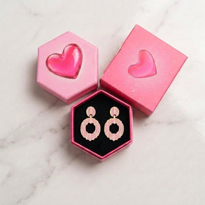 Pristine Luxury Gold Earring