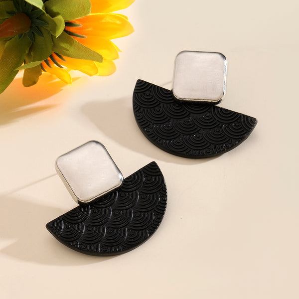 Lush Luxury Silver Earring