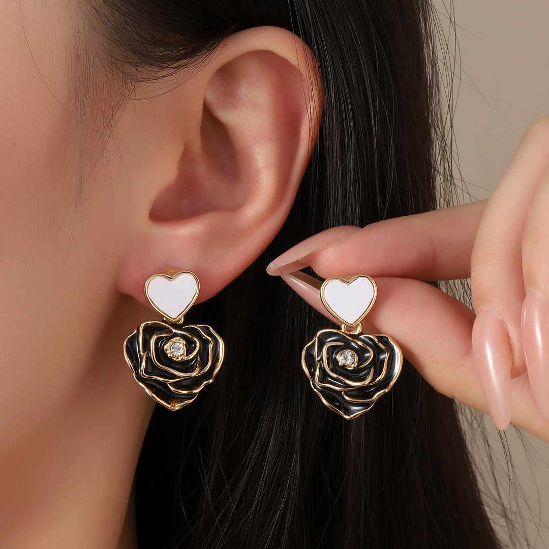 Blacky Heart Luxury Gold Earring