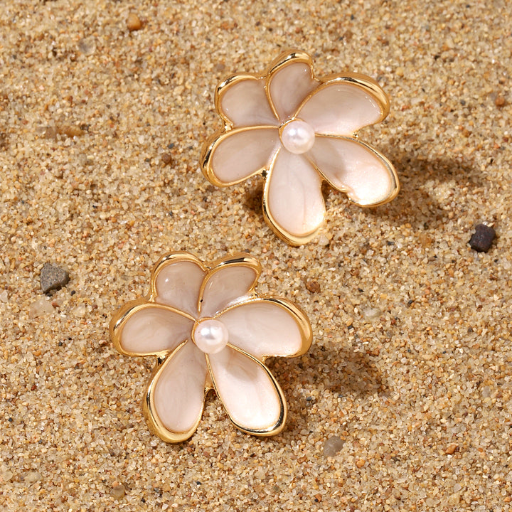 Daisy Luxury Gold Earring