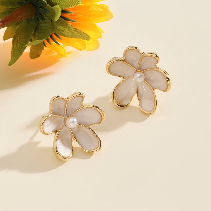 Daisy Luxury Gold Earring - Salty Accessories