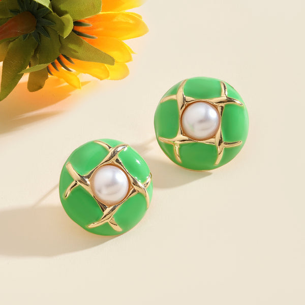 Pearly Luxury Gold Earring