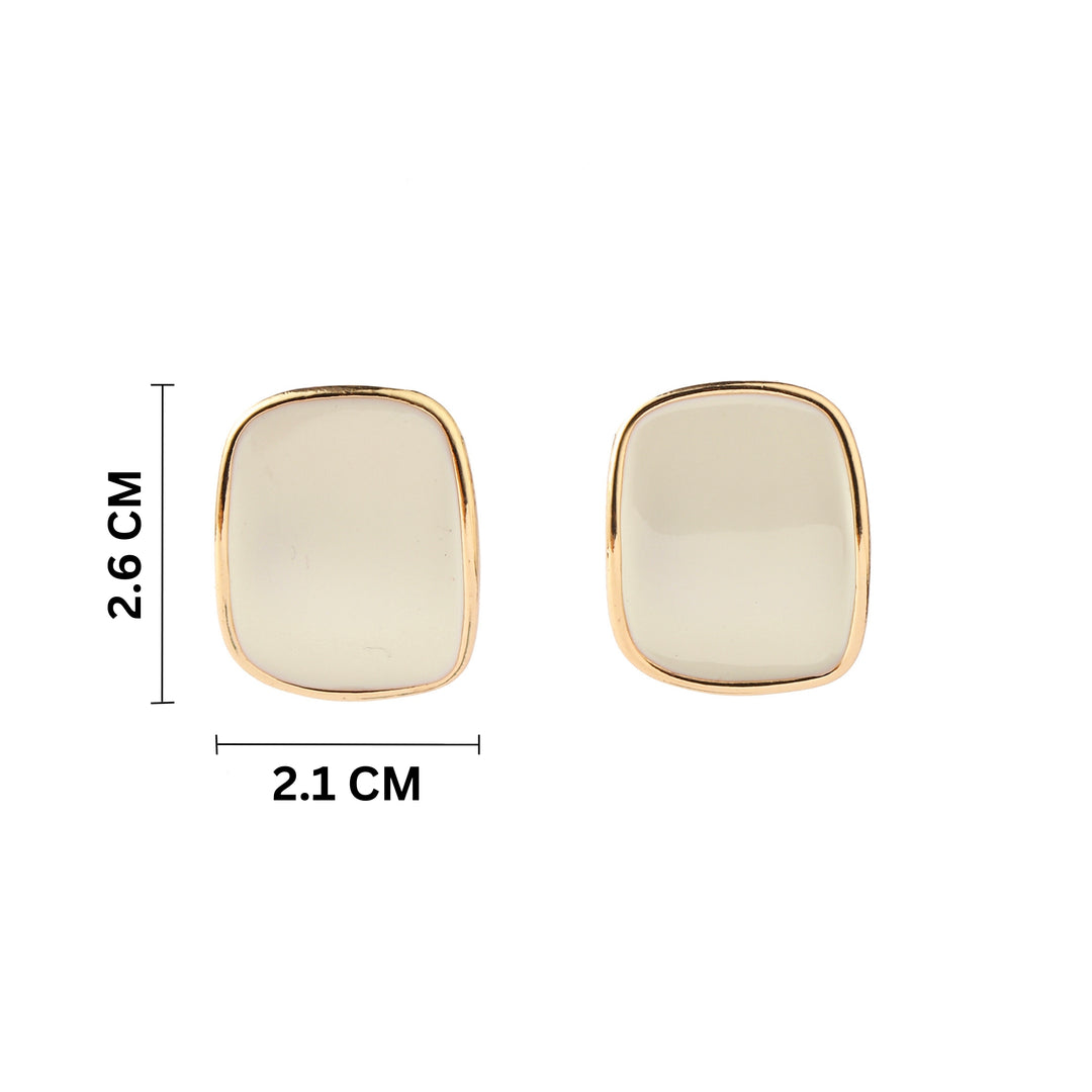 Endowed Luxury Gold Earring