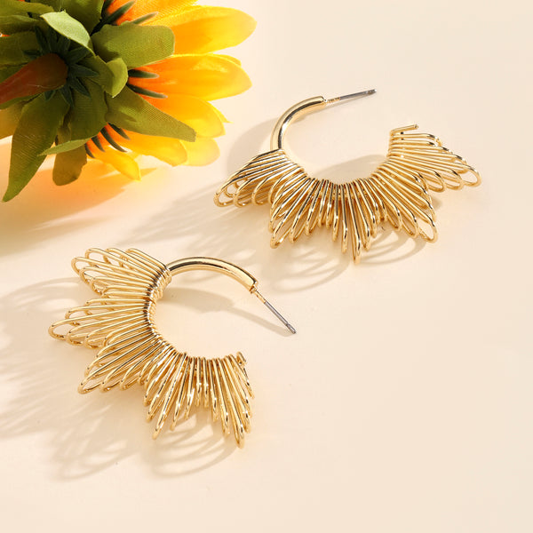 Lucrative Luxury Gold Earring