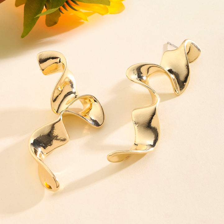 Upbeat Luxury Gold Earring - Salty Accessories