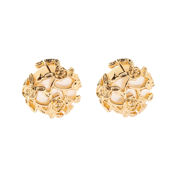 Alluring Luxury Gold Earring