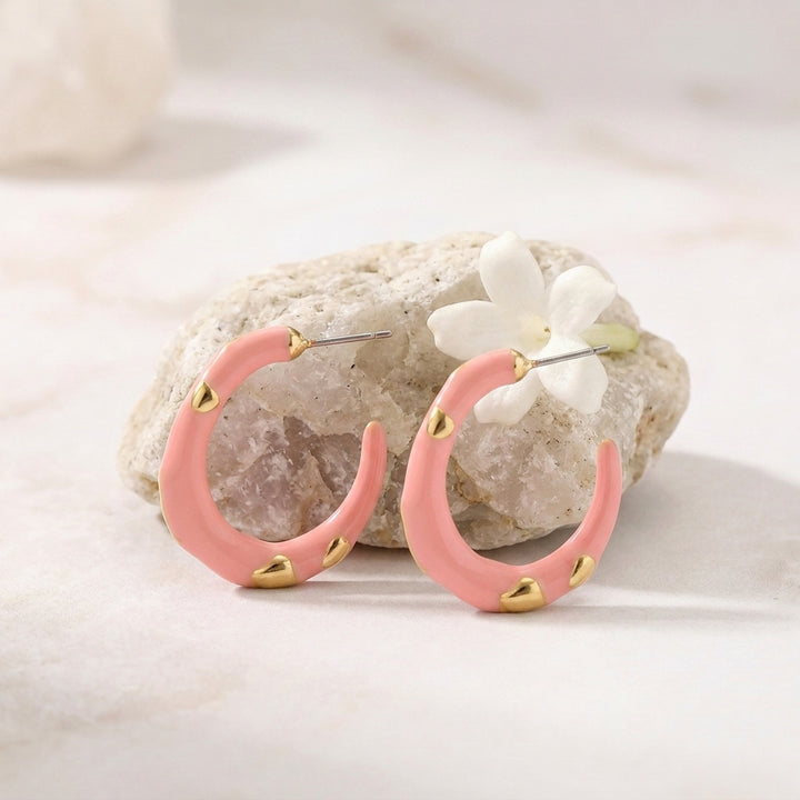 Peachy Rapt Gold Hoop Earring