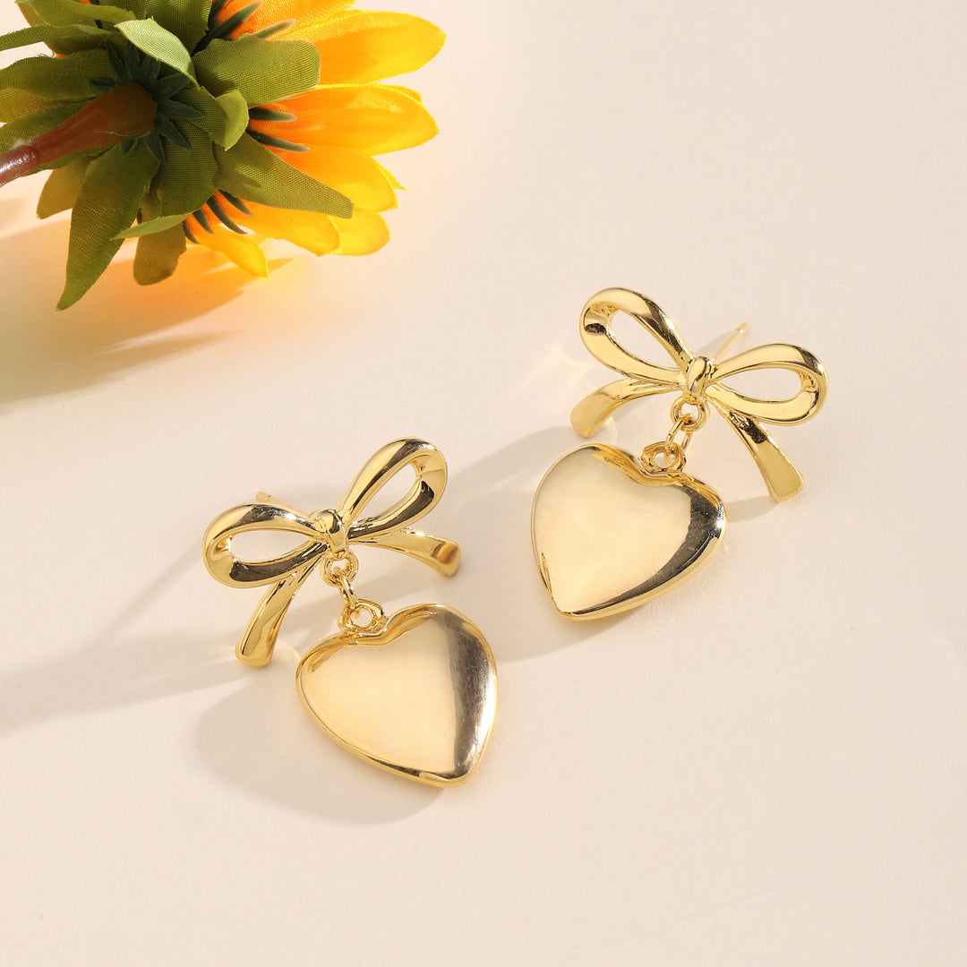 Tactile Heart Gold Earring - Salty Accessories