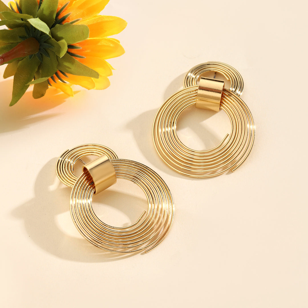 Affable Round Gold Earring - Salty Accessories