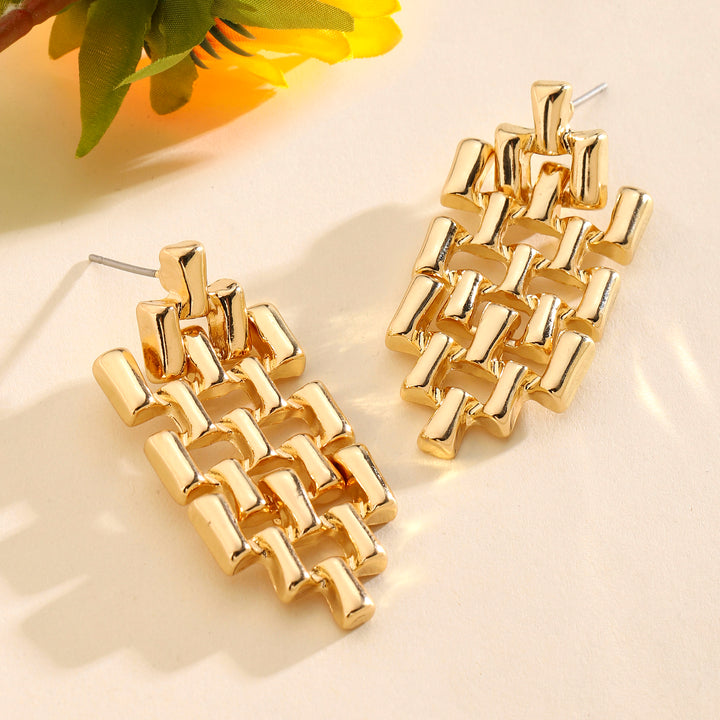 Patterned Luxury Gold Earring