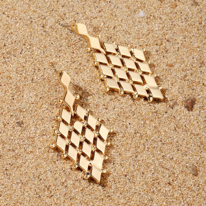 Diamond Pattern Gold Earring - Salty Accessories