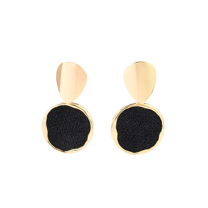 Lisa Black Gold Earring