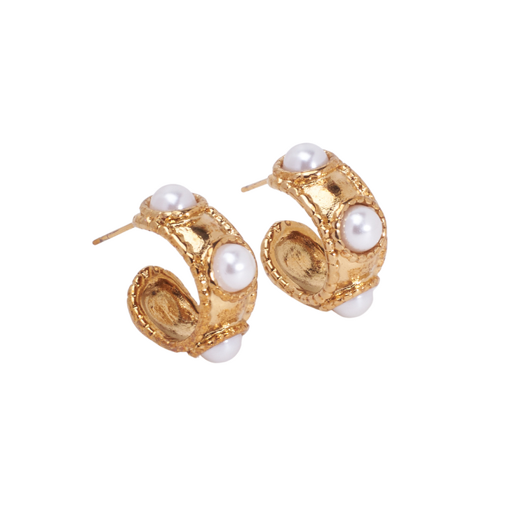 Lustrous Pearl gold Earrings