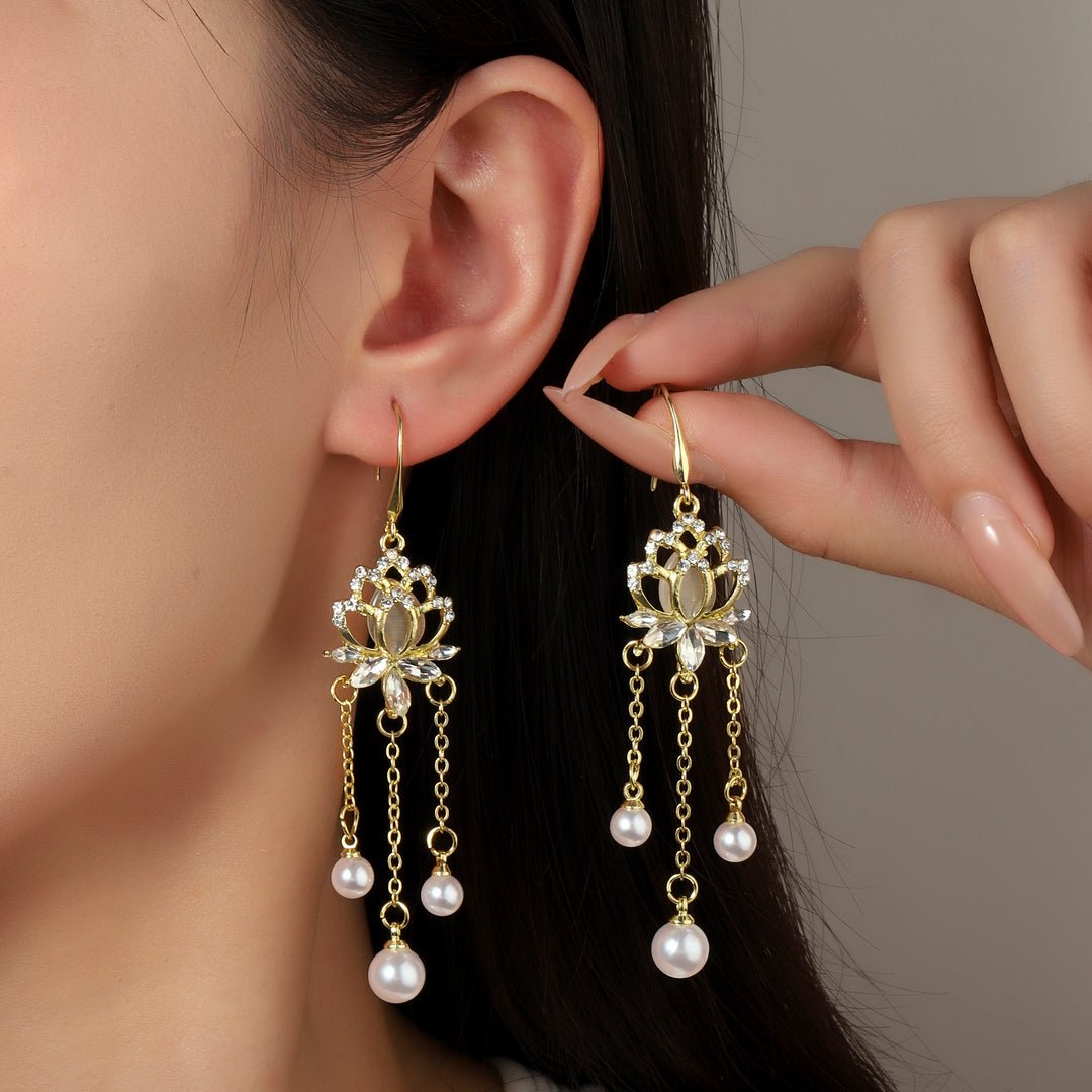 Flowering Pearls Drop Earrings - Salty Accessories