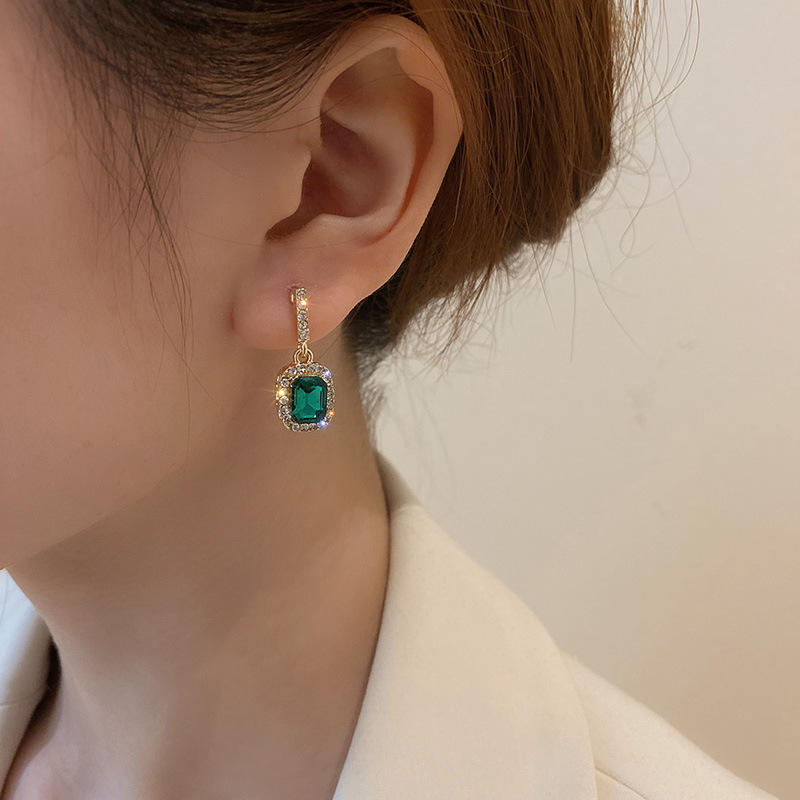 Emerald Glow Halo Drops