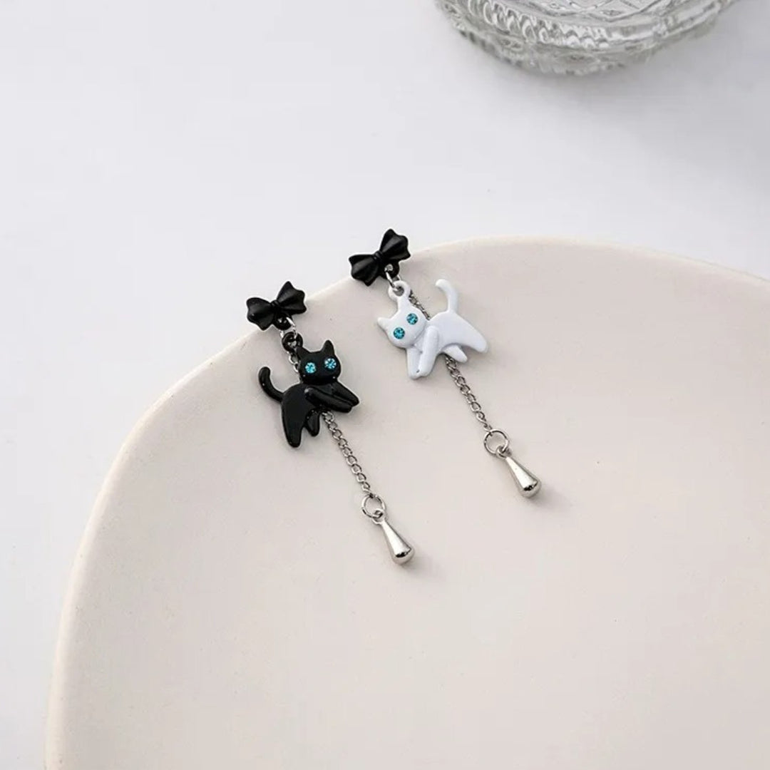 Mismatched Boo With Mew Drop Earrings