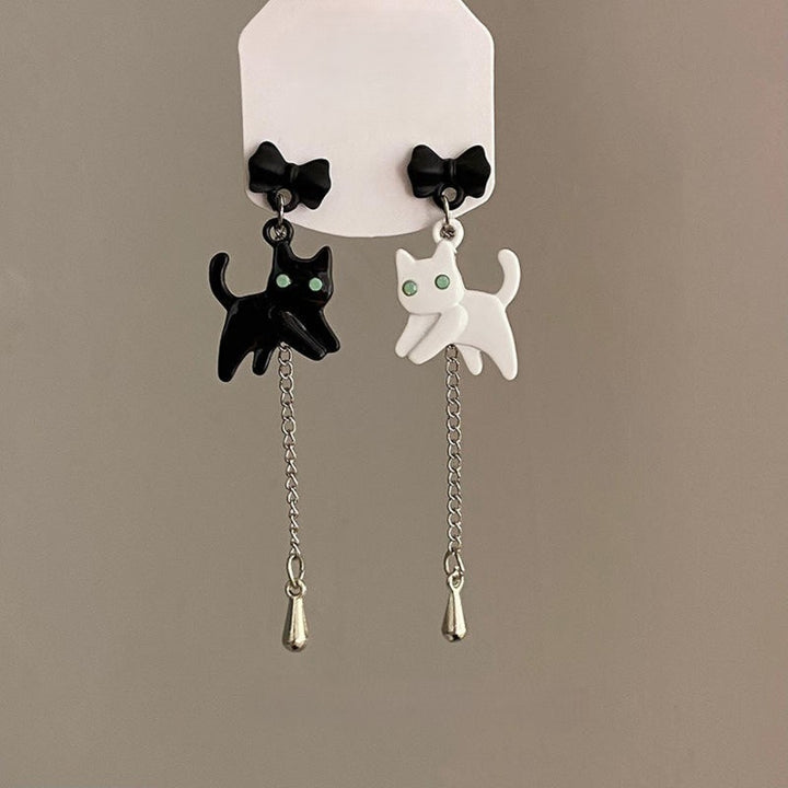 Mismatched Boo With Mew Drop Earrings