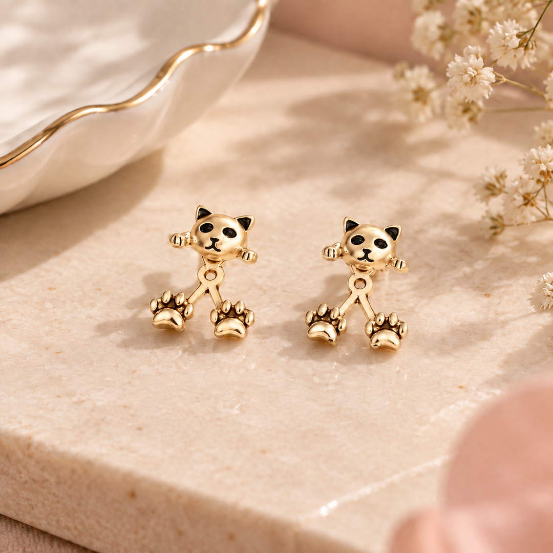 Kitty Got Claws Earrings - Gold