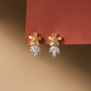 Frost Bloom Stud Earrings - Gold