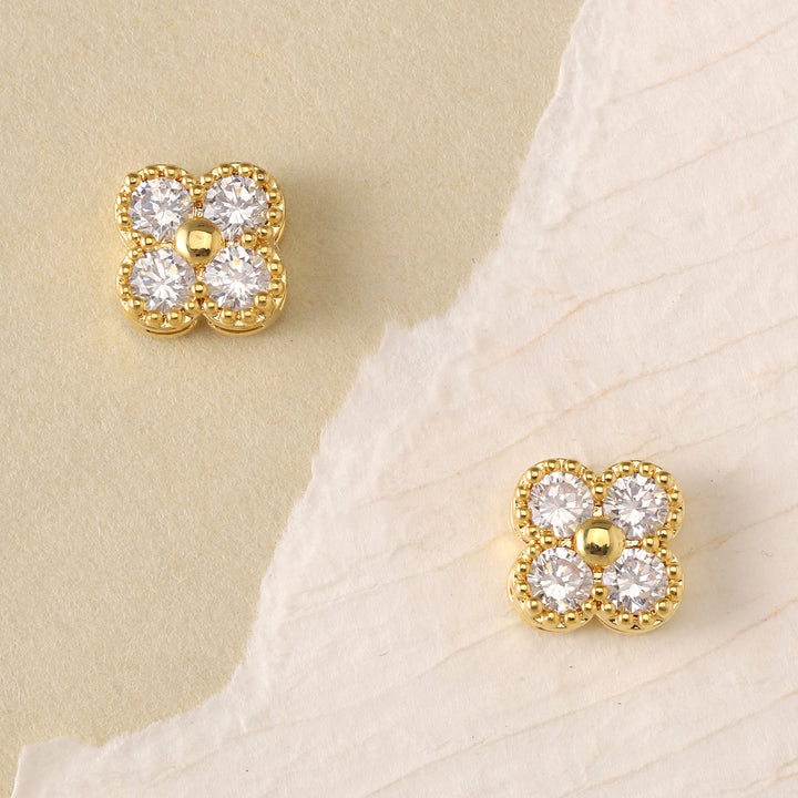 Blossom Lumiere Stud Earrings - Gold
