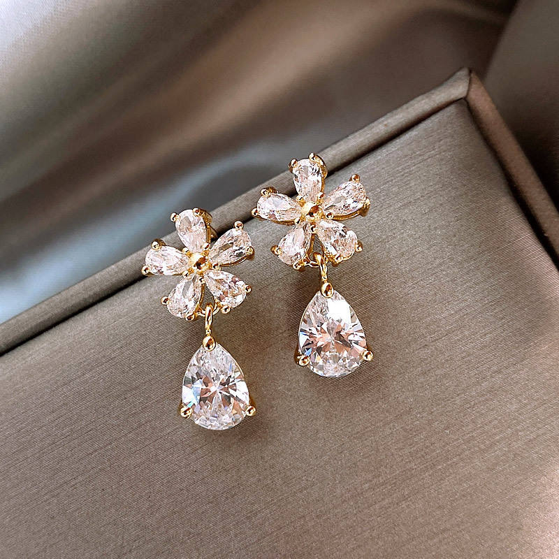 Bloomdrop Radiance Earrings