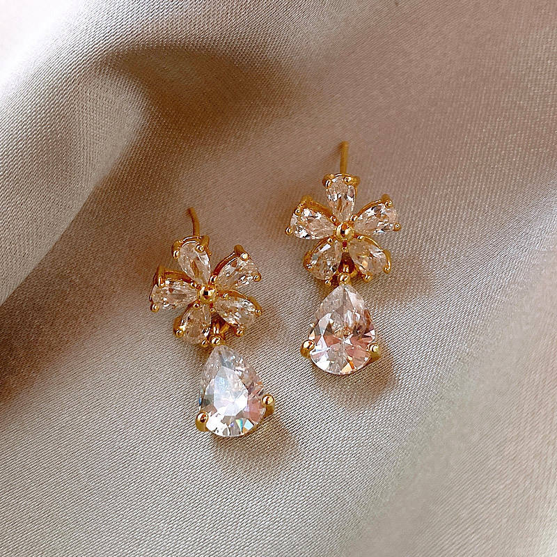 Bloomdrop Radiance Earrings