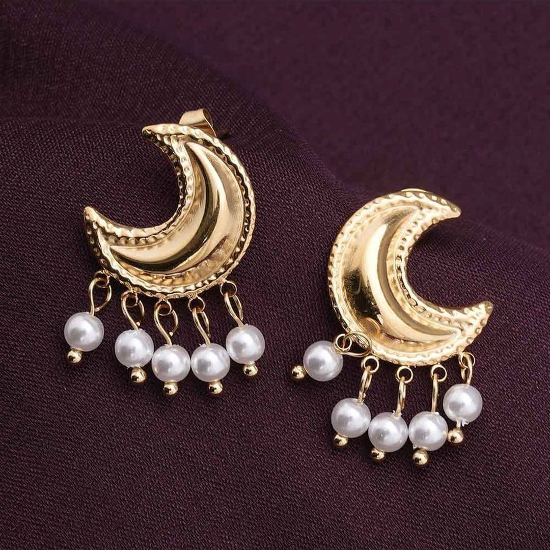 Moonkiss Pearl Drop Earrings