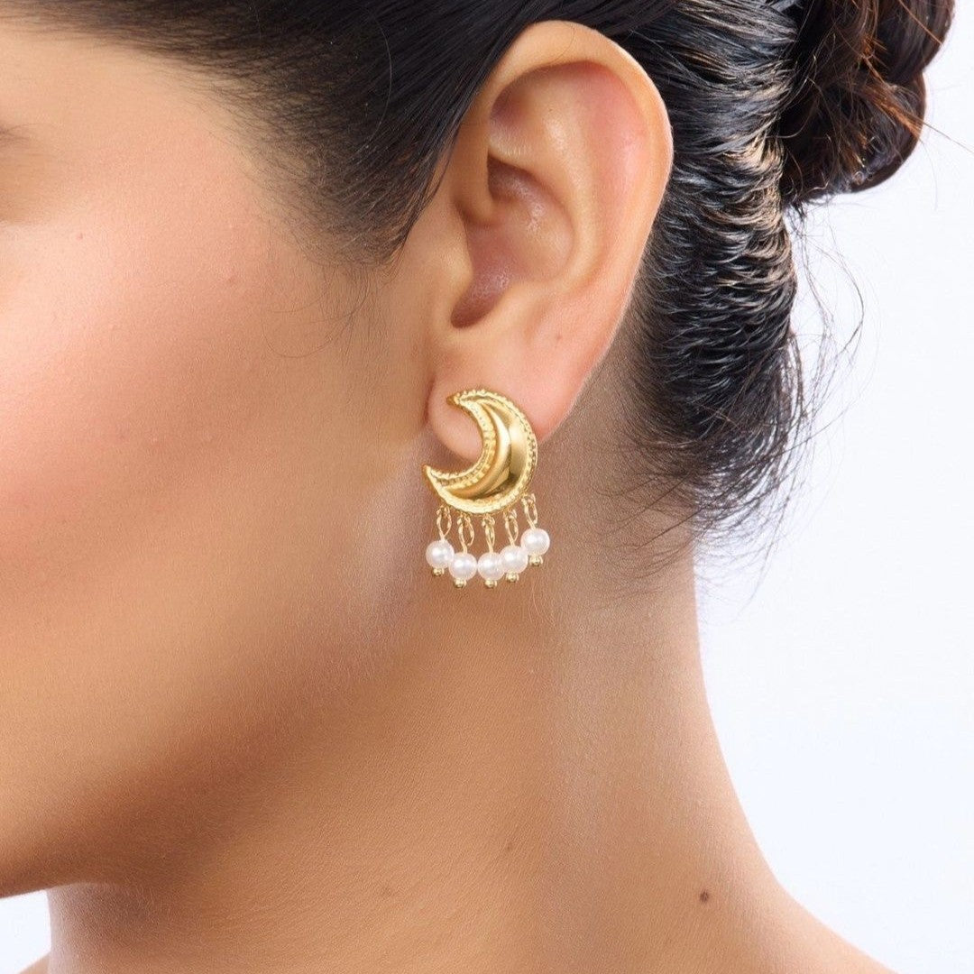 Moonkiss Pearl Drop Earrings