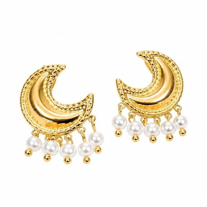 Moonkiss Pearl Drop Earrings