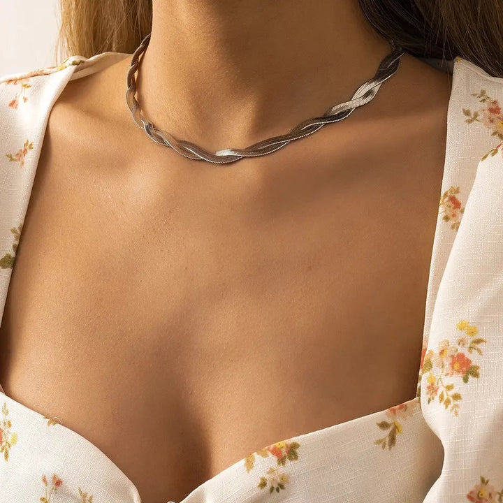 Effortless Glamour Silver Chain
