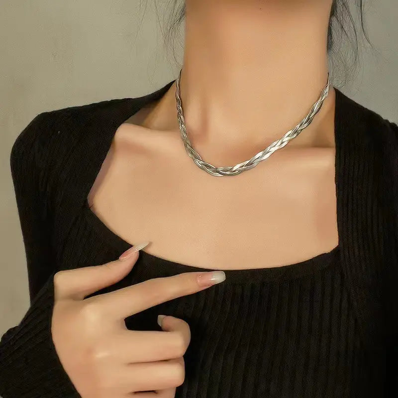 Effortless Glamour Silver Chain Salty