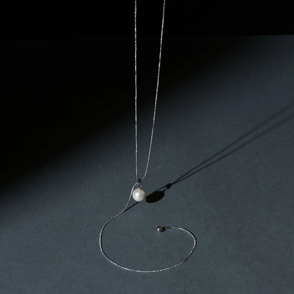 Elegant Silver Swirl Tassel Chain