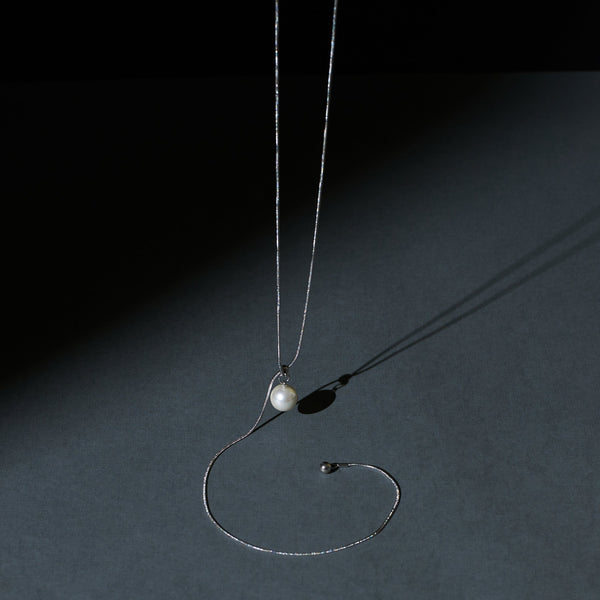 Elegant Silver Swirl Tassel Chain