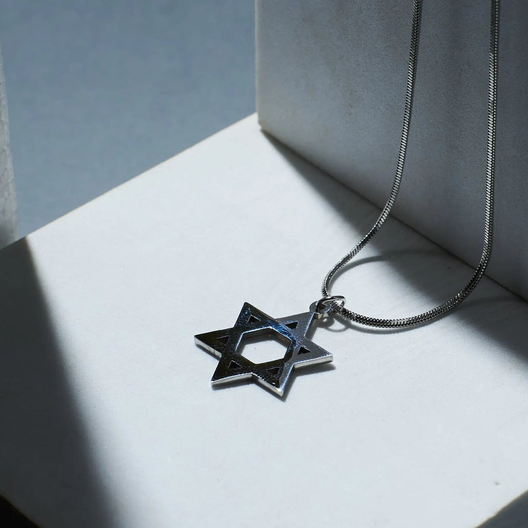 Elio and Oliver Star Necklace - Salty Accessories