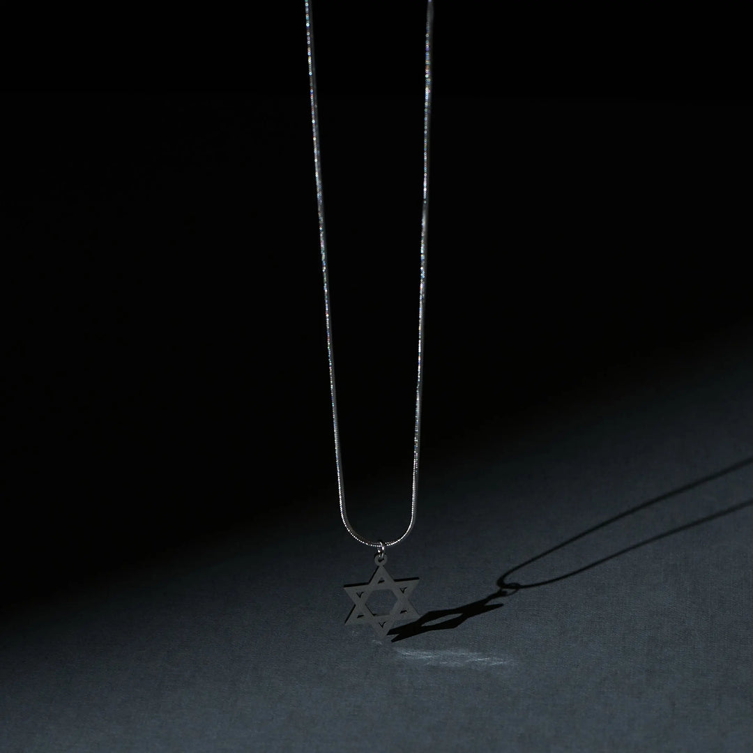 Elio and Oliver Star Necklace - Salty Accessories