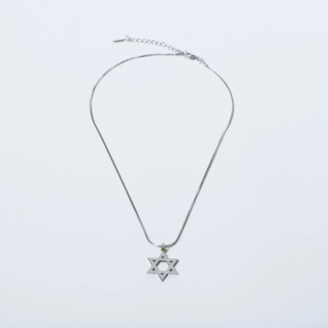 Elio and Oliver Star Necklace - Salty Accessories