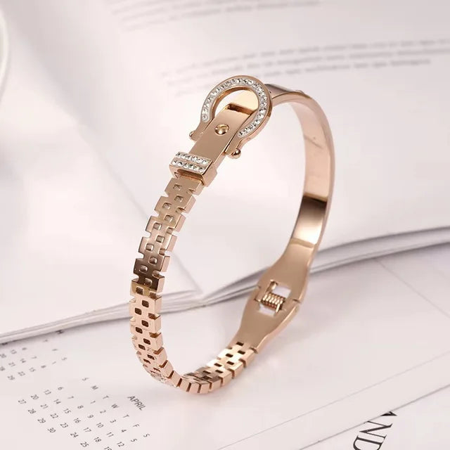 Evoke Essence Bracelet