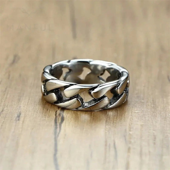 Fier Silver Ring