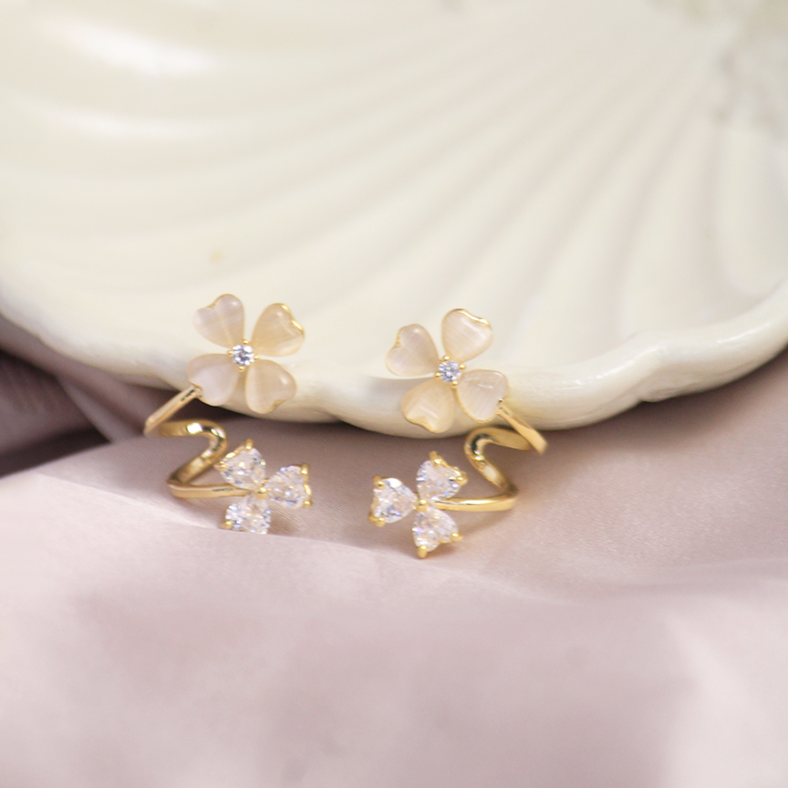 Fleur Golden Earrings