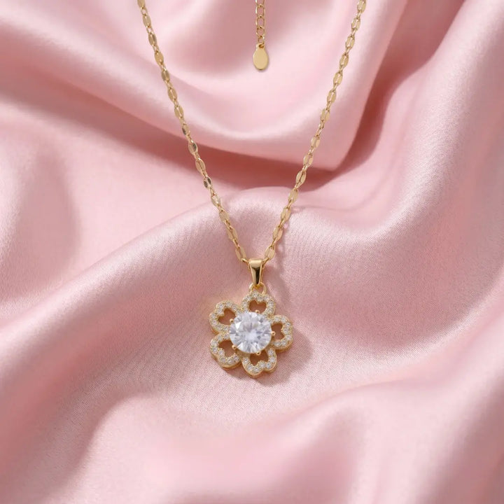 Fleurielle Crystal Necklace | Salty