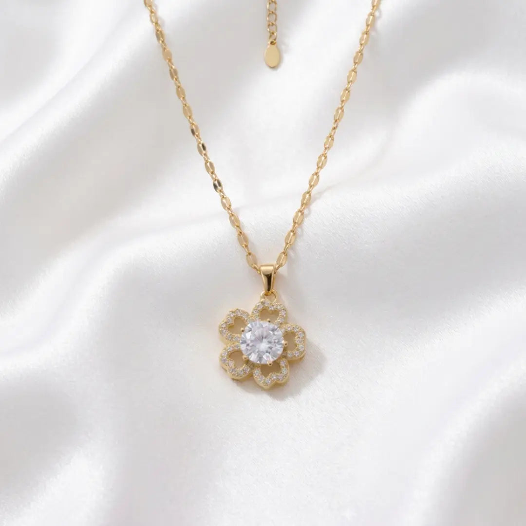 Fleurielle Crystal Necklace | Salty