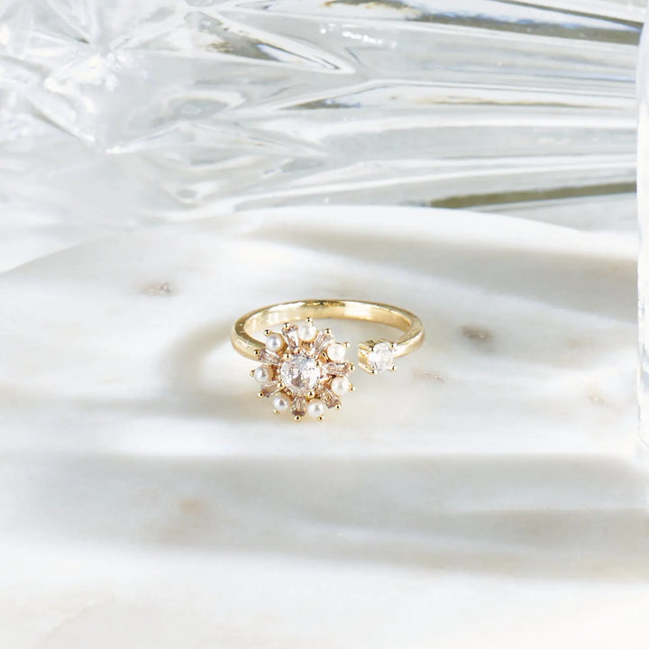 Flower Spinner Golden Ring | Salty